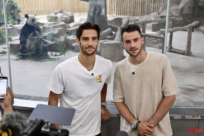 尤文图斯必 尤文图斯必