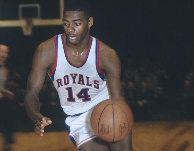 队面临更加 队面临更加