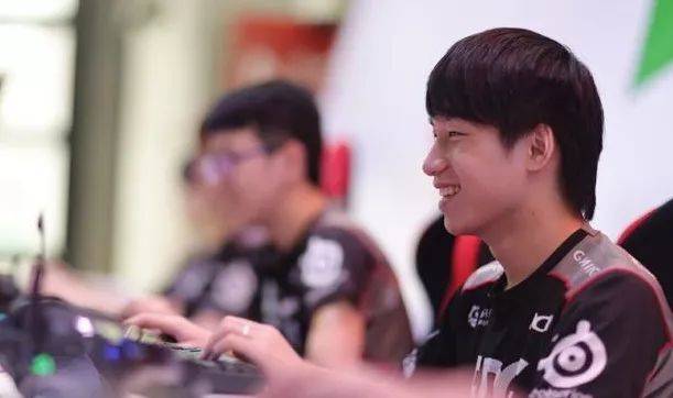 发起冲击 发起冲击